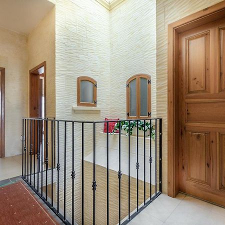 A Popular Pet Friendly Villa With A Pool, Gozo Xagħra Екстериор снимка
