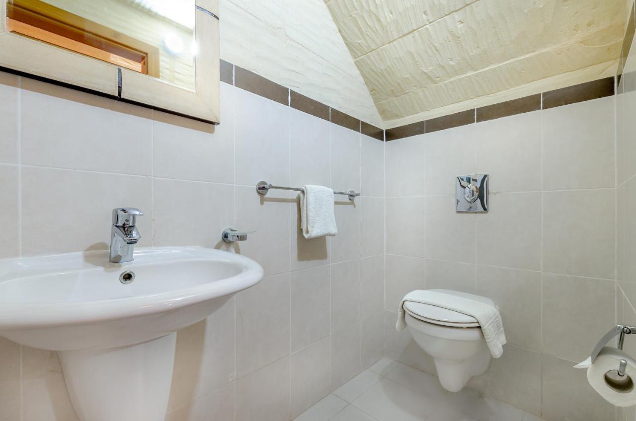 A Popular Pet Friendly Villa With A Pool, Gozo Xagħra Екстериор снимка